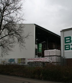 Offene Kaltlagerhalle (BZN)
